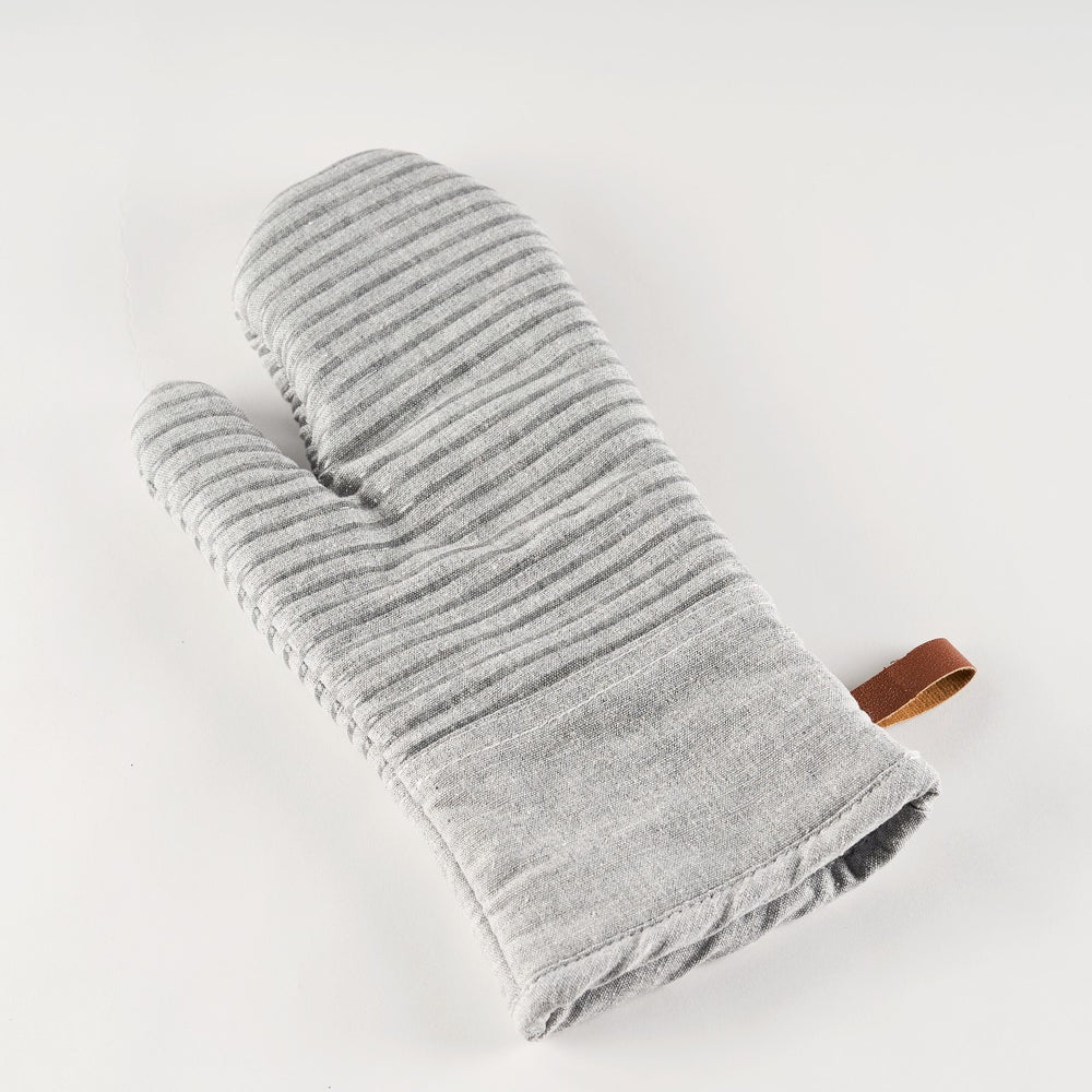 Yarn Dyed Oven Mitt with Non-Slip Silicone